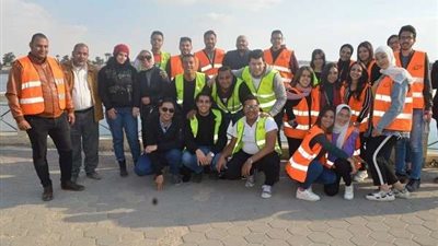 قافلة طلابية لتوزيع البطاطين والملابس على القرى الأكثر احتياجات بالإسماعيلية