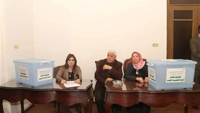 بدء التصويت في انتخابات المكتب التنفيذي لحزب الوفد (صور)