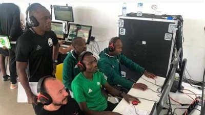 لجنة الحكام تنتهي من معسكر التدريب على تقنية الفار