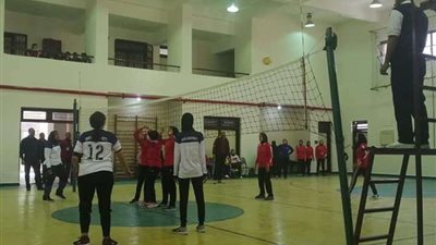 انطلاق مباريات كرة الطائرة ضمن فعاليات أسبوع الفتيات