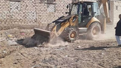 رفع 15 ألف طن قمامة.. وصيانة 1643 كشاف إنارة بالفيوم خلال يناير الماضي