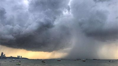 تحذير عاجل من أخدود ناري يتجه نحو الأرض