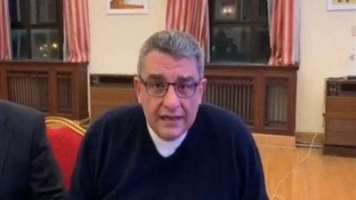 فيديو| سفير مصر بالصين من داخل غرفة عمليات السفارة: 