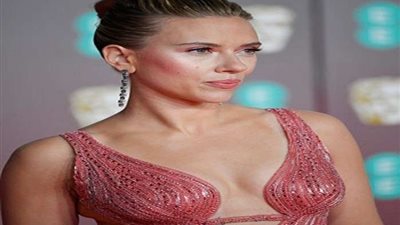 سكارليت جوهانسون وتشارليز ثيرون ومارجو روبي جميلات حفل الـ BAFTA (صور)