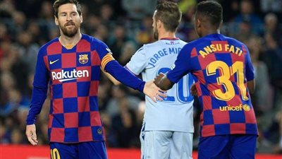 بصناعة ميسي.. برشلونة ينهي الشوط الأول بهدفي فاتي في شباك ليفانتي (فيديو)