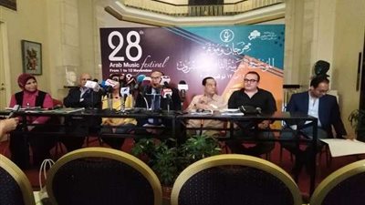 حلمي بكر يكشف حقيقة تصريحه «عمرو دياب ومحمد منير في حالة انهيار»