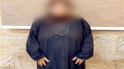 القبض على ربة منزل قتلت طفلتها والقتها في بالوعة صرف صحي بالوراق