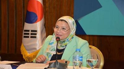 عميد ألسن عين شمس تؤكد على الدور الريادي لأبناء الكلية في نهضة مصر