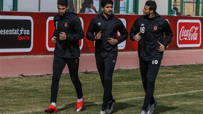 تدريبات قوية لثلاثي حراس مرمى الأهلي