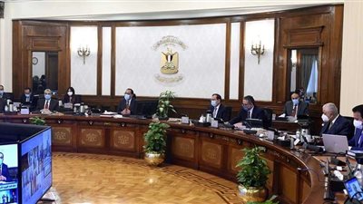 رئيس الوزراء يتابع جهود اللجنة الطبية العليا والاستغاثات خلال الربع الأول 2022