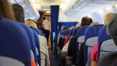 بسبب مزحة الكورونا.. طائرة تعود إلى مطار إقلاعها بشكل مفاجئ