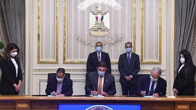 رئيس الوزراء يشهد توقيع بروتوكول تعاون لدعم الشركات الناشئة في مصر