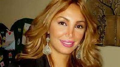 أبويا عقدني فالجواز وقبلة في فيلم سببت لي مشاكل مع خطيبي.. تصريحات سهام جلال المثيرة