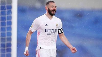 بعد الهاتريك في تشيلسي .. بنزيما يحقق رقم قياسي فى دورى أبطال أوروبا