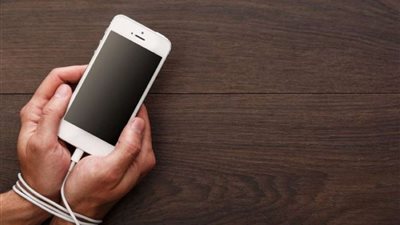 بعد اكتشاف خطورتها.. كيف نحمي أنفسنا من تجسس الهواتف؟