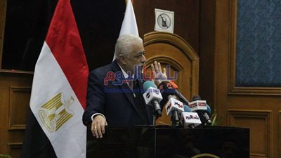 وزير التعليم يستعرض نظام التقييم الجديد وكارت تحديد مستوى الطالب