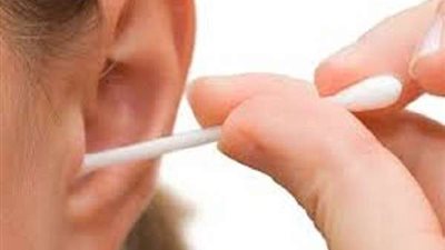 بعد معاناة البعض.. الوجه الخفي لأعواد تنظيف الأذنين