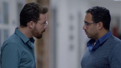 محمود حجازي دبر قضية سرقة لهشام عاشور في الحلقة السابعة من مسلسل يوتيرن