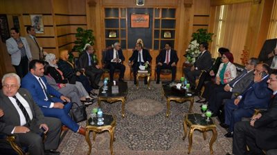 وزارة الاتصالات وجامعة المنصورة تبحثان إنشاء مركز للذكاء الاصطناعي