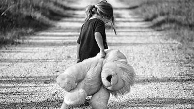 عمرها 3 سنوات.. زلزال يضرب مواقع التواصل بسبب بيع طفلة في تونس