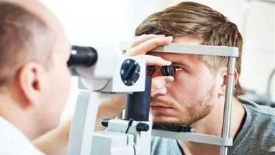 الشيخوخة تؤثر على الرؤية.. 4 احتياطات يمكنك اتخاذها لحماية بصرك
