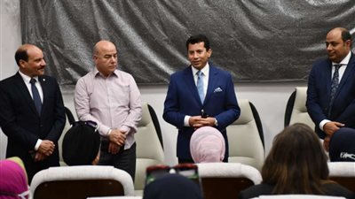 وزير الرياضة يبدأ عمله من مقر الوزارة بالعاصمة الإدارية الجديدة