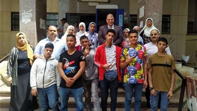 عنتر يلتقي فريق طلاب التربية الخاصة المشارك بمسابقة العروض المسرحية على مستوى الجمهورية