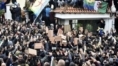 تجدد مظاهرات الحراك الشعبي في الجزائر للأسبوع الـ 51