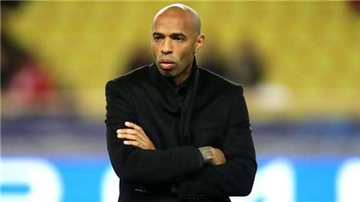 تلبية لرغبات محمد صلاح.. الفرنسي تيري هنري يقترب من خلافة كيروش لقيادة الفراعنة