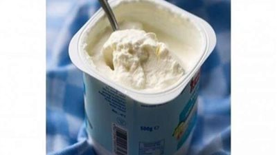 هل تناول الزبادي في وجبة السحور يتسبب في العطش؟