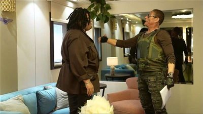 أحمد فتحي يفاجئ فاندام بسؤال كوميدي.. وهذا رد فعل النجم العالمي | فيديو