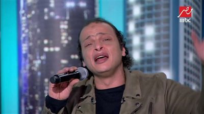 وائل الفشنى: النجوم خلفهم من يدعمهم وأنا محدش بيساندني.. فيديو