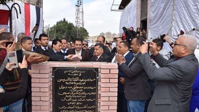 وزير الرياضة يضع حجر أساس للمشروع التنموى لتطوير مركز شباب سراي القبة (صور)