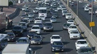 النشرة المرورية: كثافات متوسطة على معظم الطرق والمحاور الرئيسية بالقاهرة والجيزة