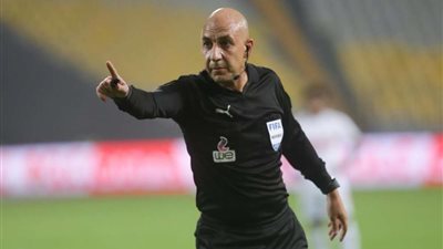 قبل موقعة اليوم.. نتائج المباريات التي يحكِّمُها محمد عادل للزمالك