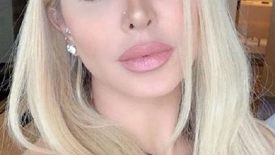 جويل مردينيان تحلق جزءًا من شعرها بمكنة الحلاقة الرجالية