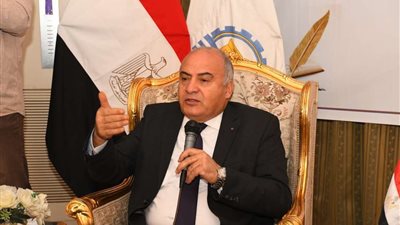 محافظ قنا يشهد توقيع بروتوكول تعاون لتنفيذ مركز خدمي حضاري بنقادة