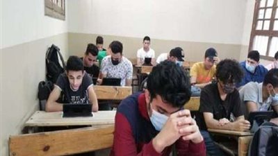 التعليم: جار إرسال التطبيق الخاص بالتدريب على التابلت لطلاب الصف الأول والثاني الثانوي