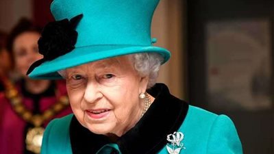 الملكة إليزابيث تعلن بحثها عن فتاة للعمل في وظيفة سرية