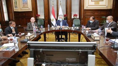 وزير الزراعة يكشف سبب جنون أسعار الطماطم.. فيديو