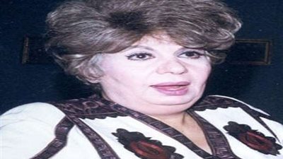 في عيد ميلادها.. تعرف على أبرز محطات نجمة ساعة لقلبك الفنية.. وحقيقة الخلاف مع شقيقتها