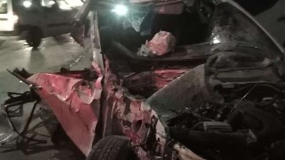 مصرع وإصابة 5 أشخاص في حادث انقلاب سيارة أعلى محور الأوتوستراد