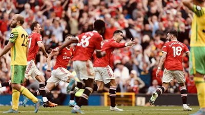 هاتريك رونالدو يقود مانشستر يونايتد في عبور نوريتش سيتي بالدوري الإنجليزي