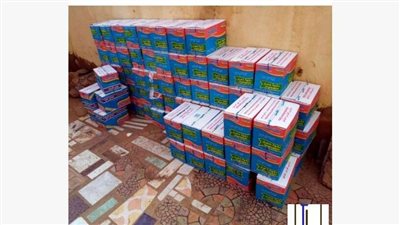 ضبط 4199 كرتونة اندومي مجهولة المصدر بـ قنا