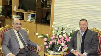 تفاصيل جلسة محمود الخطيب مع وزير العدل