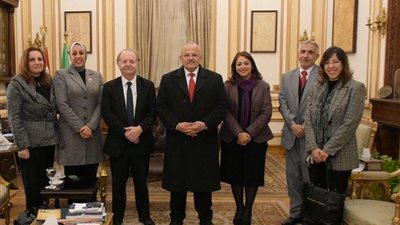 الخشت يبحث التعاون العلمي والبحثي بين جامعة القاهرة والوكالة الجامعية للفرنكوفونية