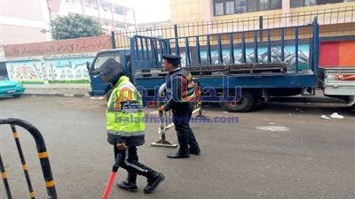 بالصور.. تشديدات أمنية أمام اللجان الانتخابية بالجيزة