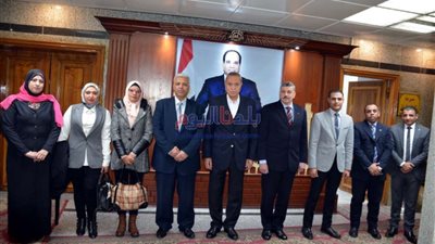 محافظ القليوبية وأمين عام 