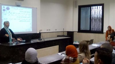 صيدلة عين شمس تناقش أزمة فيروس كورونا