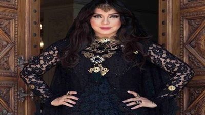 من نادية لطفي.. سلاف فواخرجي تتلقى رسالة صوتية